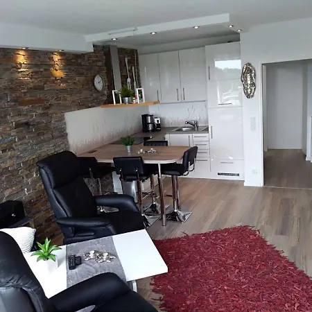 Kiel - Kasing Inkl Wlan Bezogene Betten Und Handtuecher Apartment
